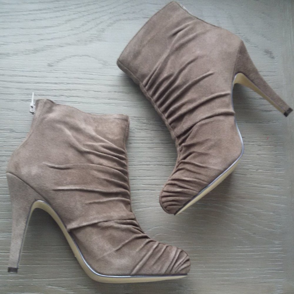 Nine West Gray Suede Ankle Booties